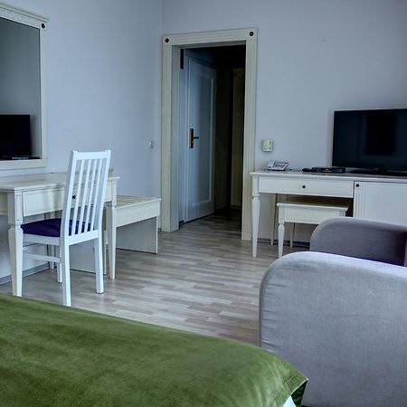 Hotel Gorenje Pristina Extérieur photo