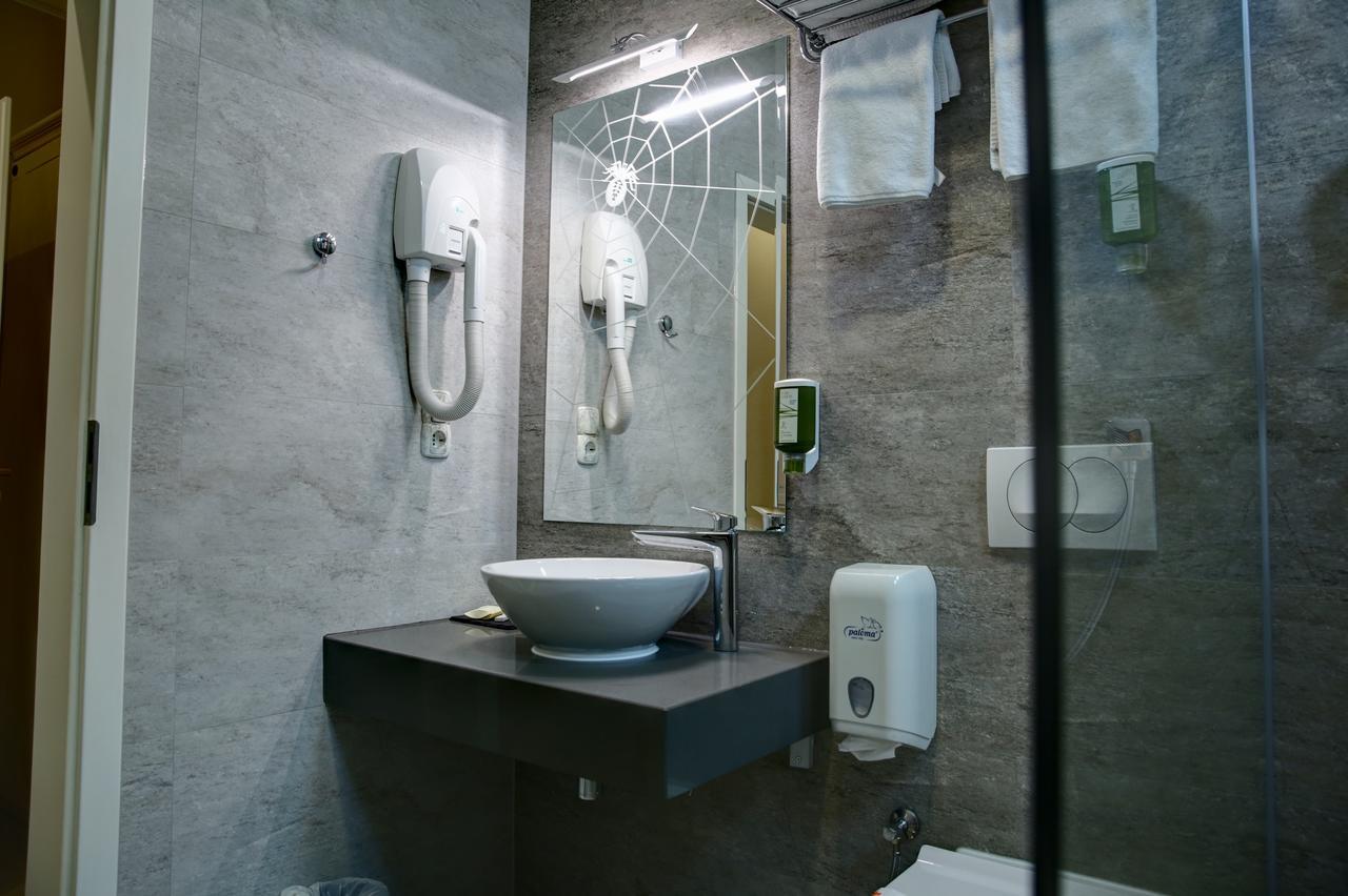 Hotel Gorenje Pristina Extérieur photo