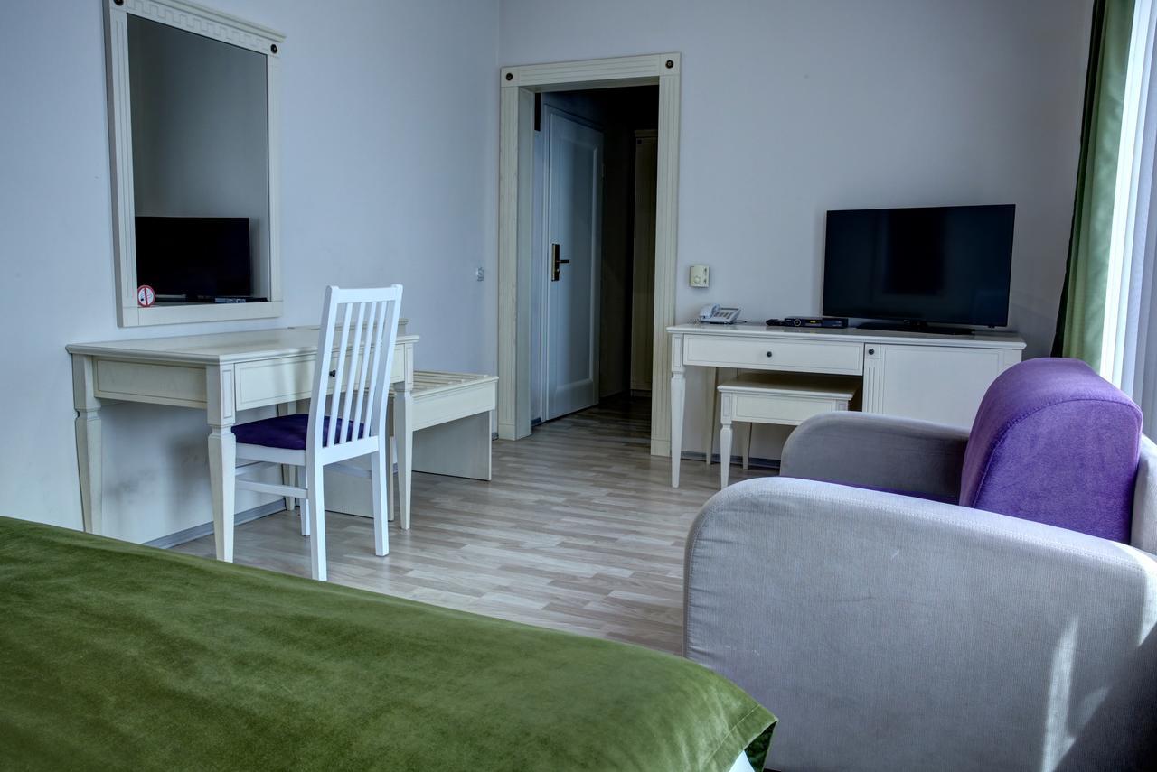 Hotel Gorenje Pristina Extérieur photo